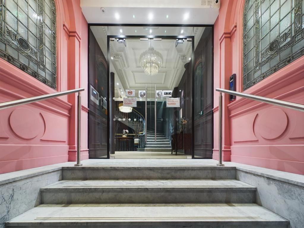 M1 Centre 3 Bed 3 Bath Luxe Penthouse Apartment Manchester